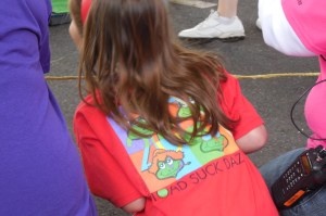 Cheering on the toads!